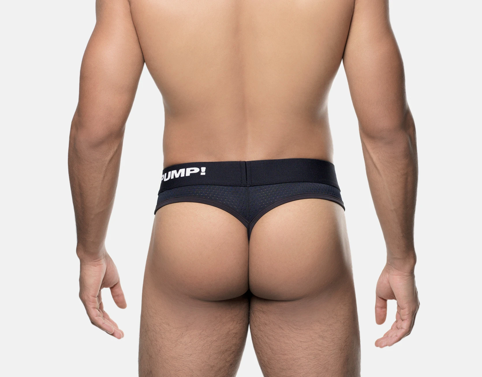 Black-classic-thong-3.webp