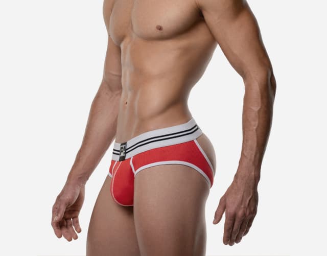 ROUND2_RED_BACKLESS_BRIEF_2.webp