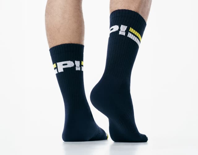 Recharge-crew-socks-2.webp