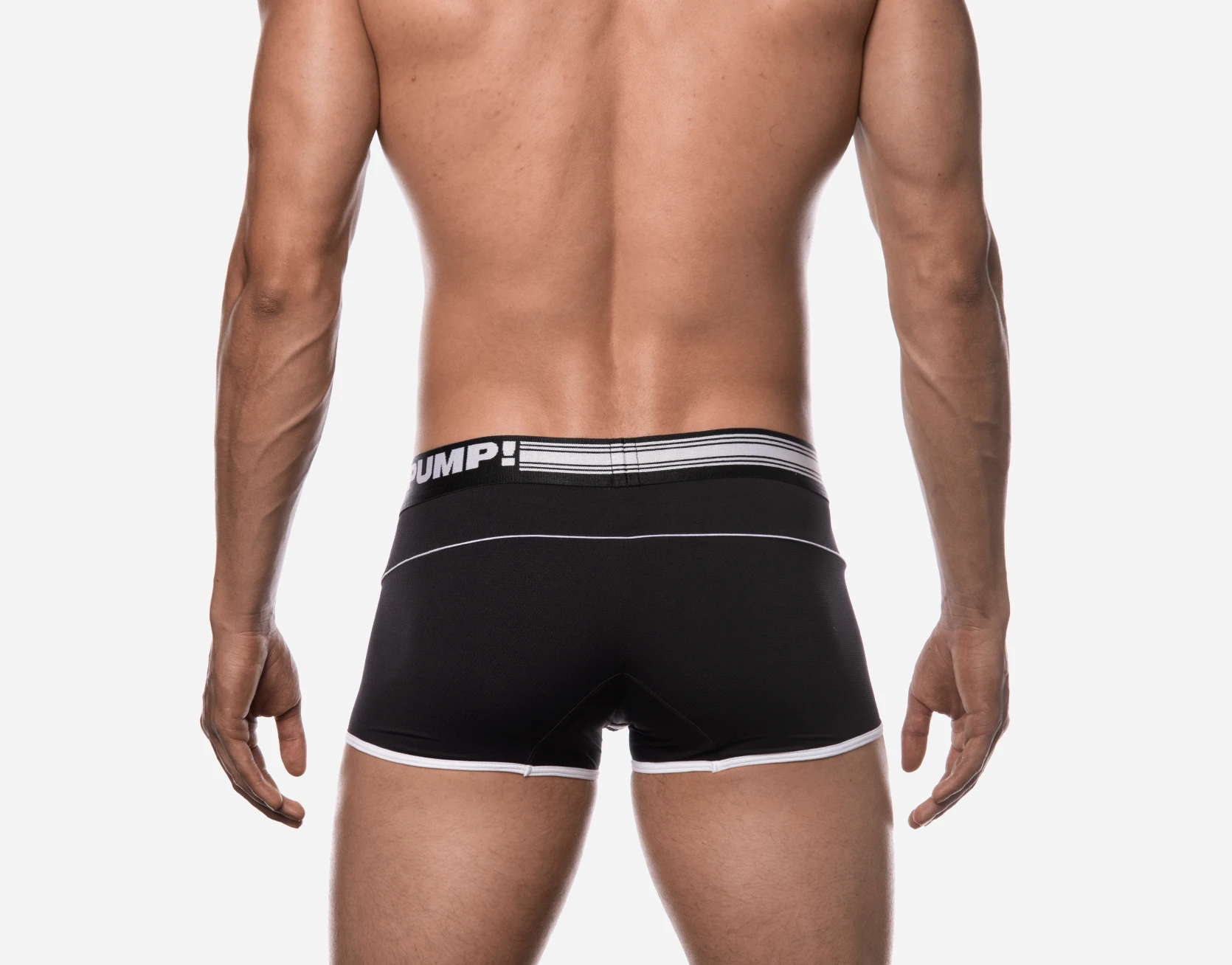 Black-free-fit-boxer-3-1.webp