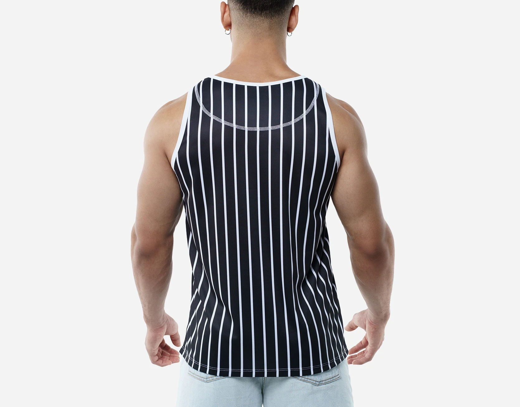 Black-striped-tank-3.webp