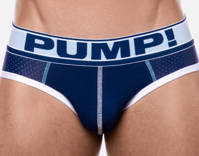 Blue-steel-brief-4.webp